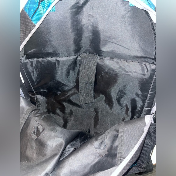 Backpack - Picture 5 of 6